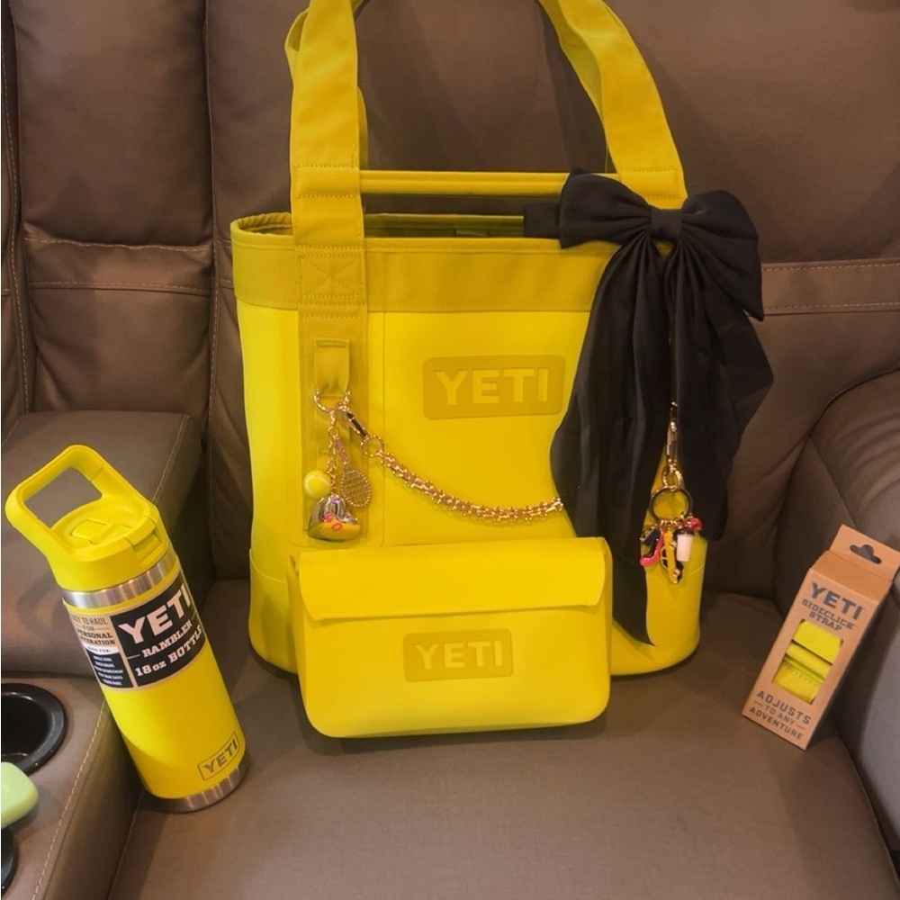 YETI Firefly Yellow Tote Bag Set
